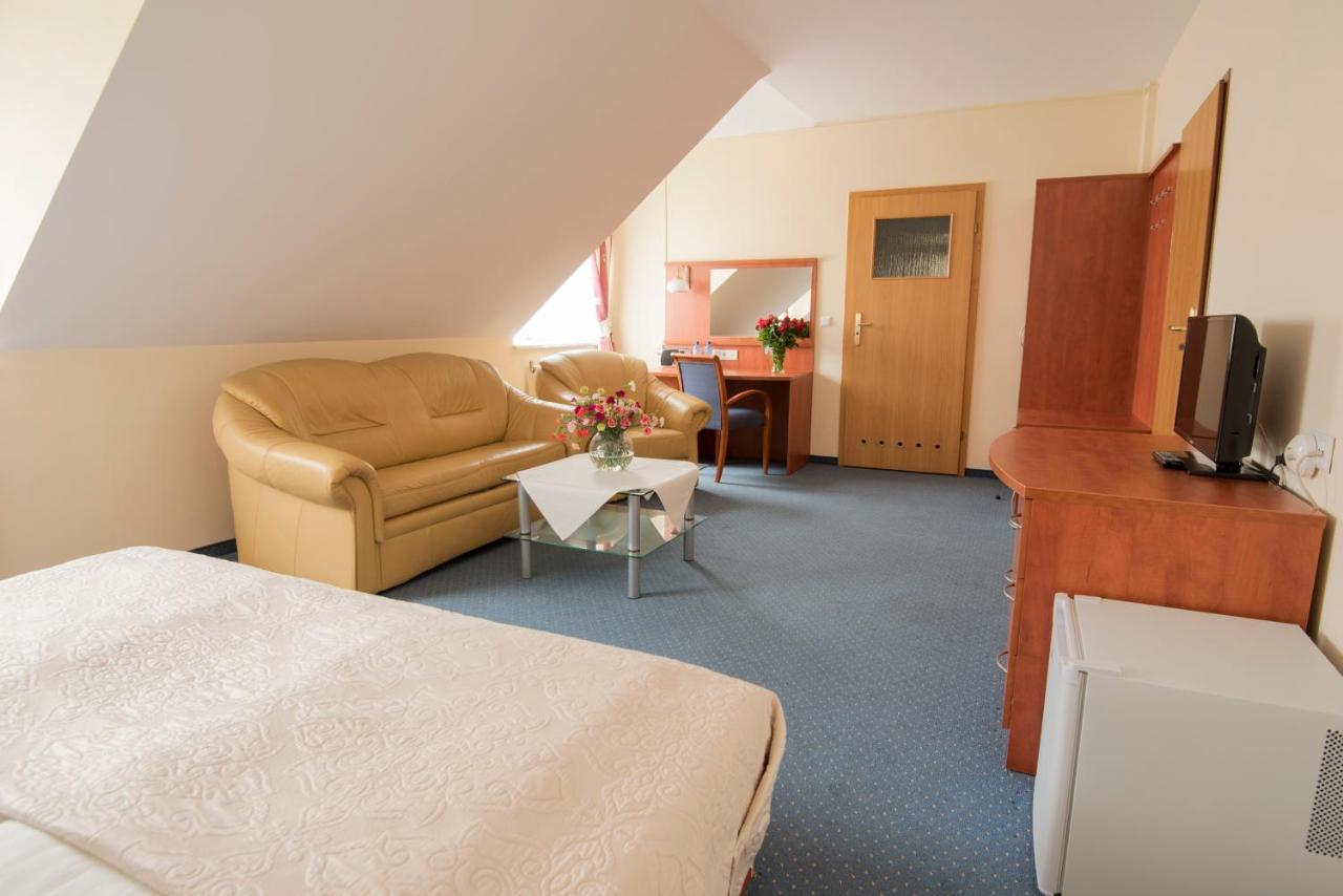 Hotel Daria ティヒ エクステリア 写真